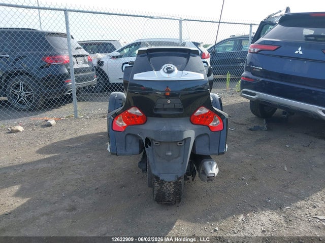 2010 Can-am Spyder Roadster Rt მანქანა იყიდება აუქციონზე, vin: 2BXJBLC1XAV000834, აუქციონის ნომერი: 12622909