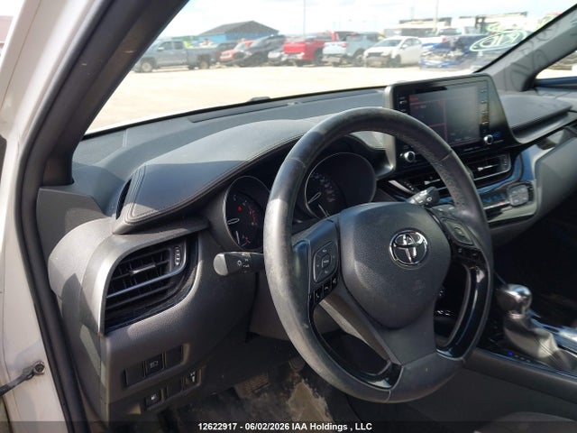 12622917 :رقم المزاد ، JTNKHMBX2K1055657 vin ، 2019 Toyota C-hr مزاد بيع