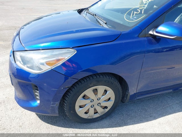 12622938 :رقم المزاد ، 3KPA25AB5JE151047 vin ، 2018 Kia Rio مزاد بيع
