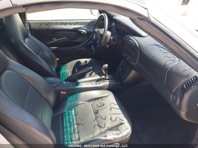 2000 Porsche Boxster მანქანა იყიდება აუქციონზე, vin: WP0CA2982YU625177, აუქციონის ნომერი: 12622963