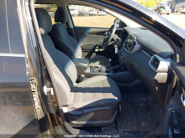 Auction sale of the 2016 Kia Sorento, vin: 5XYPGDA30GG037841, lot number: 12622995