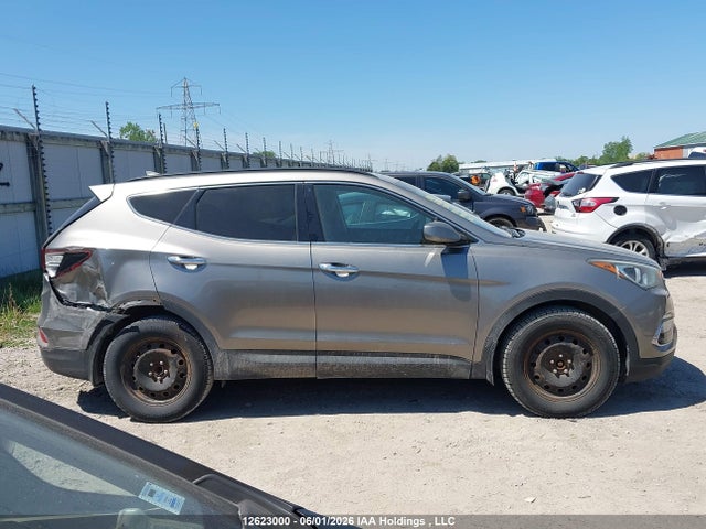 Продаж на аукціоні авто 2017 Hyundai Santa Fe Sport, vin: 5XYZT3LB9HG475858, номер лоту: 12623000