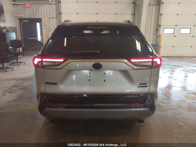 2T3RWRFVXMW125909 Toyota Rav4 Hybrid Xle