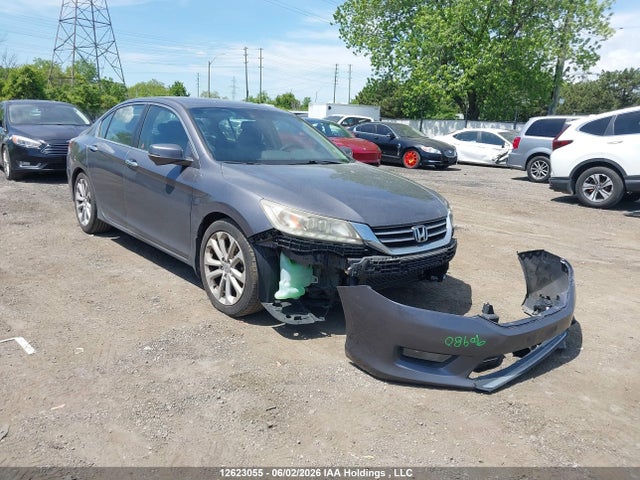 Продаж на аукціоні авто 2015 Honda Accord Touring, vin: 1HGCR2F96FA804019, номер лоту: 12623055