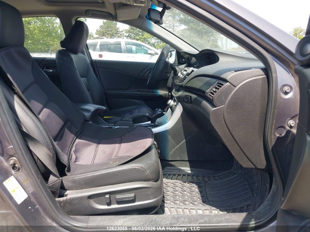 Продажа на аукционе авто 2015 Honda Accord Touring, vin: 1HGCR2F96FA804019, номер лота: 12623055