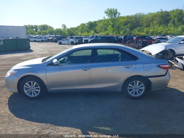2017 Toyota Camry Hybrid/le/xle/se მანქანა იყიდება აუქციონზე, vin: 4T1BD1FK8HU225441, აუქციონის ნომერი: 12623075