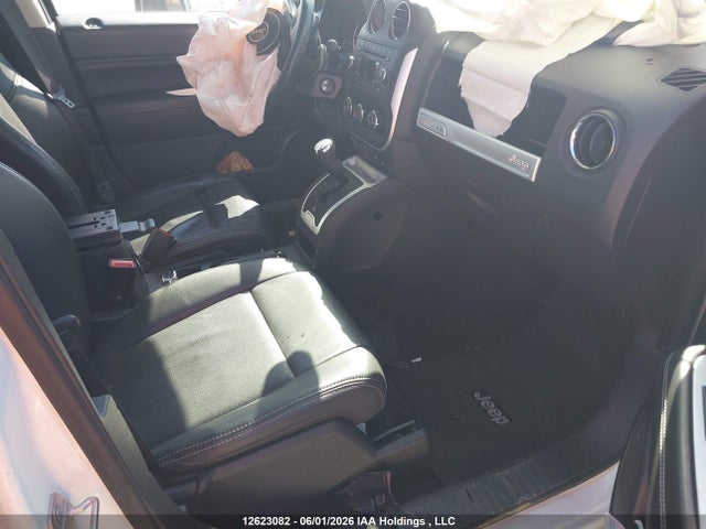 2015 Jeep Compass Sport/north მანქანა იყიდება აუქციონზე, vin: 1C4NJDAB7FD175065, აუქციონის ნომერი: 12623082