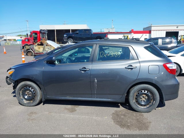 12623085 :رقم المزاد ، 2T1KU4EE4EC136072 vin ، 2014 Toyota Matrix S مزاد بيع