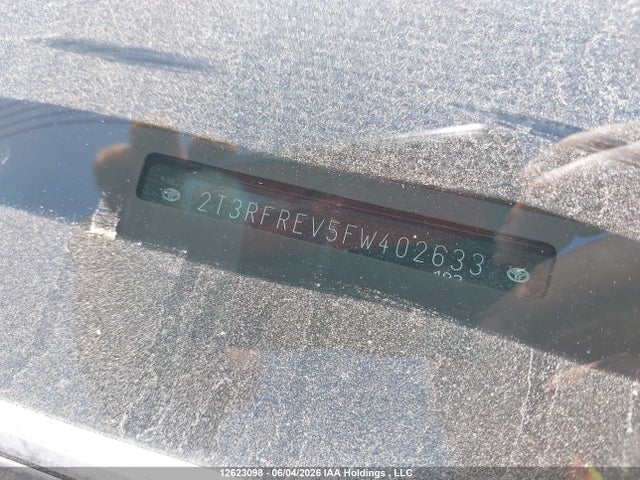 2015 Toyota Rav4 Xle მანქანა იყიდება აუქციონზე, vin: 2T3RFREV5FW402633, აუქციონის ნომერი: 12623098