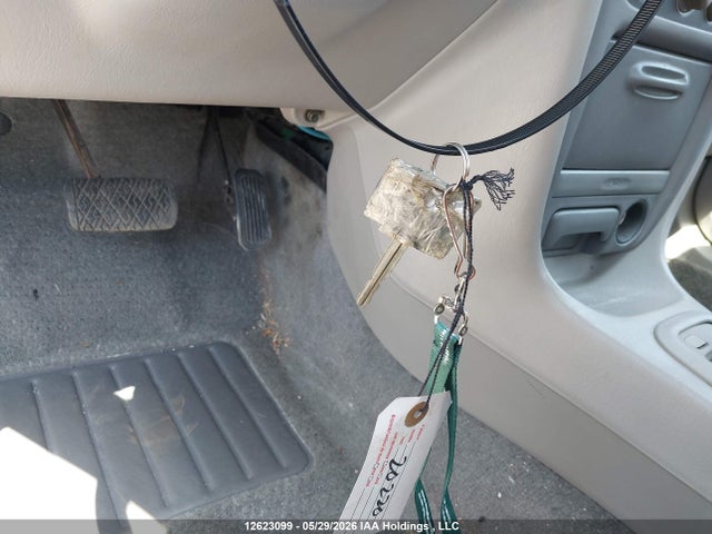 Продажа на аукционе авто 2002 Toyota Corolla Ce/le/sport, vin: 2T1BR12E22C873254, номер лота: 12623099