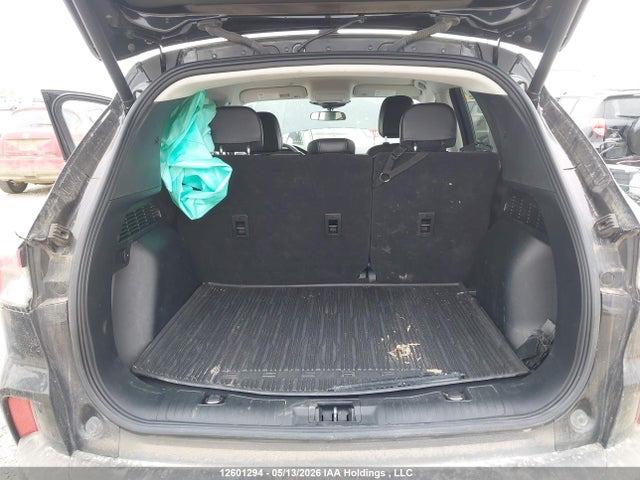 12601294 :رقم المزاد ، 1FMCU9H90NUA02318 vin ، 2022 Ford Escape Sel مزاد بيع