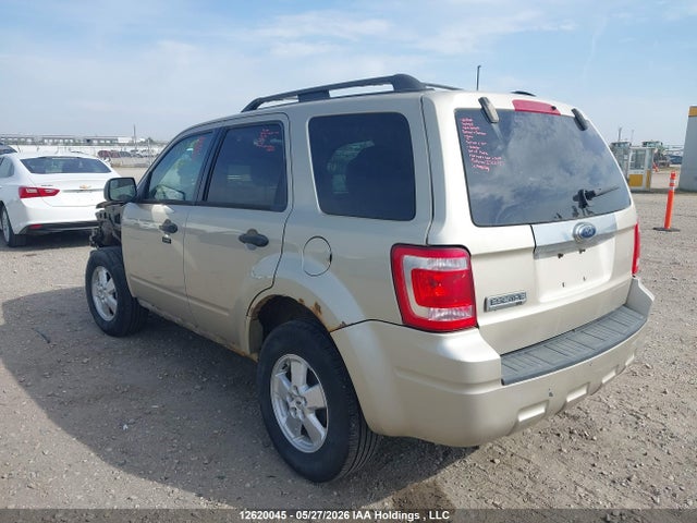 12620045 :رقم المزاد ، 1FMCU9D79AKC02558 vin ، 2010 Ford Escape Xlt Automatic مزاد بيع
