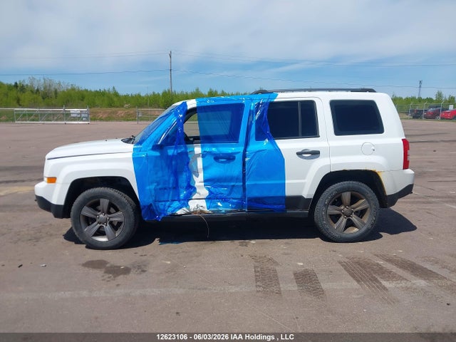 12623106 :رقم المزاد ، 1C4NJRAB7GD797406 vin ، 2016 Jeep Patriot Sport/north مزاد بيع