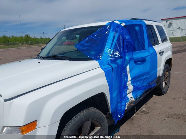 12623106 :رقم المزاد ، 1C4NJRAB7GD797406 vin ، 2016 Jeep Patriot Sport/north مزاد بيع