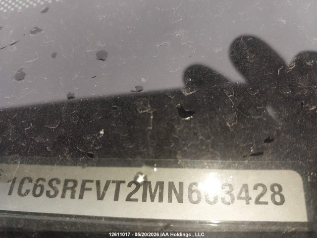 12611017 :رقم المزاد ، 1C6SRFVT2MN663428 vin ، 2021 Ram 1500 Sport مزاد بيع