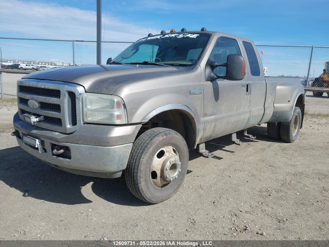 12609731 :رقم المزاد ، 1FTWX33P95EA32486 vin ، 2005 Ford F-350 Lariat/xl/xlt مزاد بيع