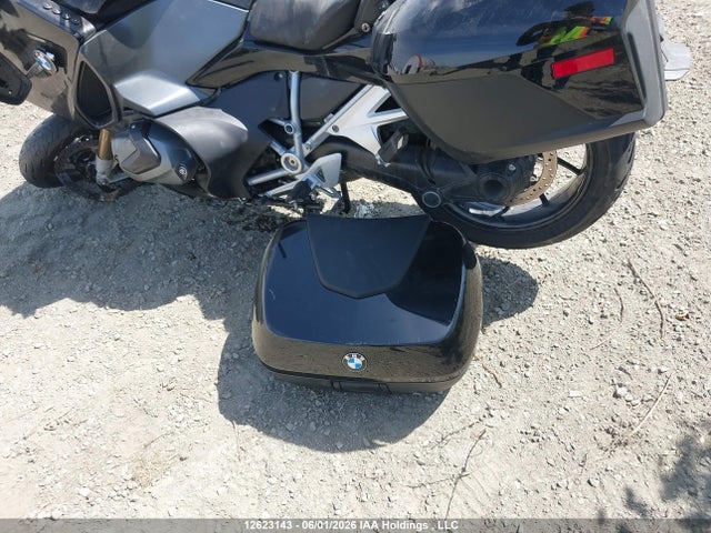 2022 Bmw R 1250 Rt მანქანა იყიდება აუქციონზე, vin: WB10L0301N6F96324, აუქციონის ნომერი: 12623143