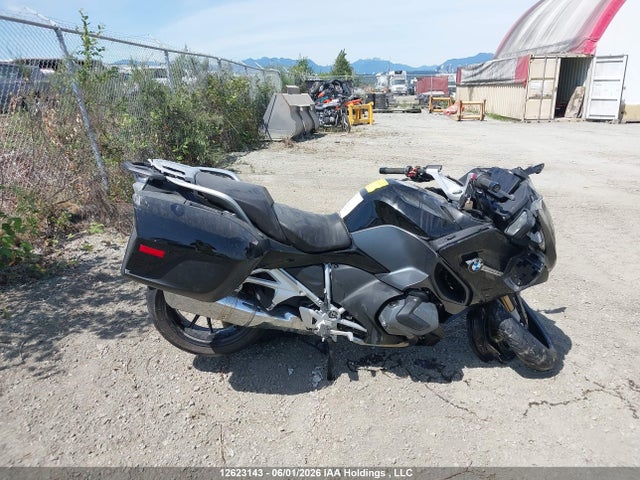 2022 Bmw R 1250 Rt მანქანა იყიდება აუქციონზე, vin: WB10L0301N6F96324, აუქციონის ნომერი: 12623143