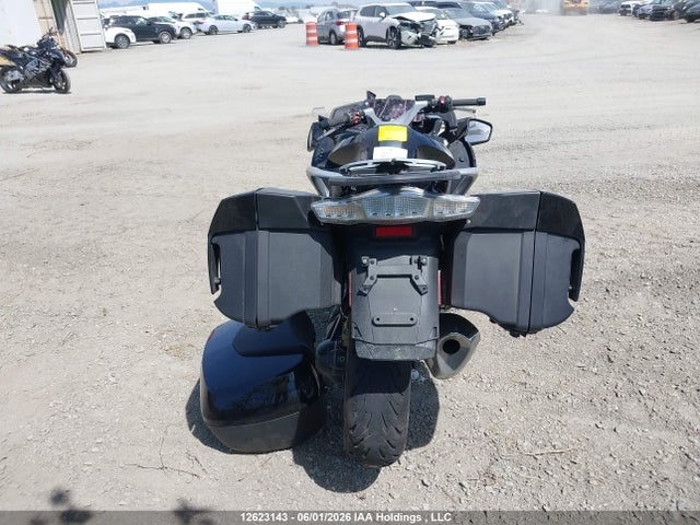 2022 Bmw R 1250 Rt მანქანა იყიდება აუქციონზე, vin: WB10L0301N6F96324, აუქციონის ნომერი: 12623143
