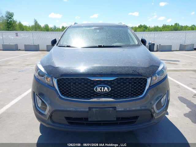 12623158 :رقم المزاد ، 5XYPGDA51JG391263 vin ، 2018 Kia Sorento 3.3l Lx مزاد بيع