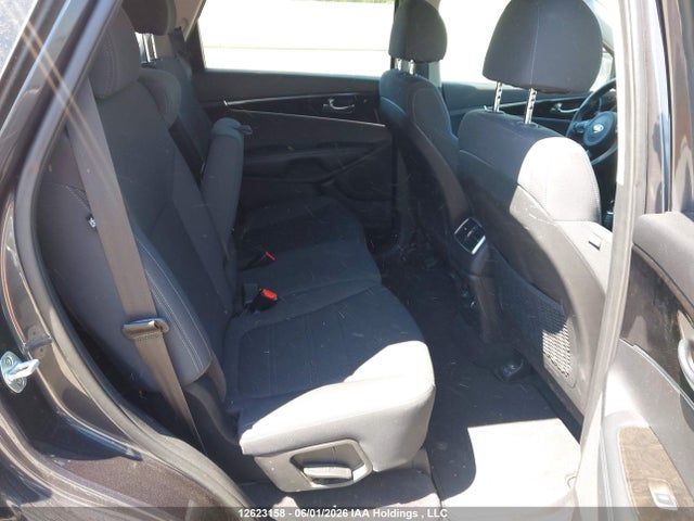 12623158 :رقم المزاد ، 5XYPGDA51JG391263 vin ، 2018 Kia Sorento 3.3l Lx مزاد بيع