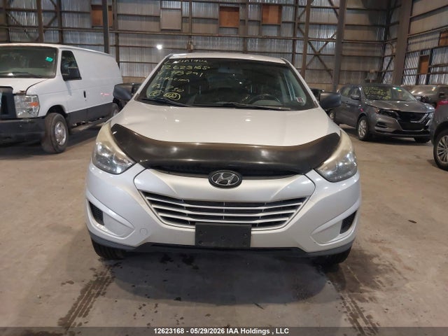 Продажа на аукционе авто 2015 Hyundai Tucson Gl, vin: KM8JT3AF3FU973791, номер лота: 12623168