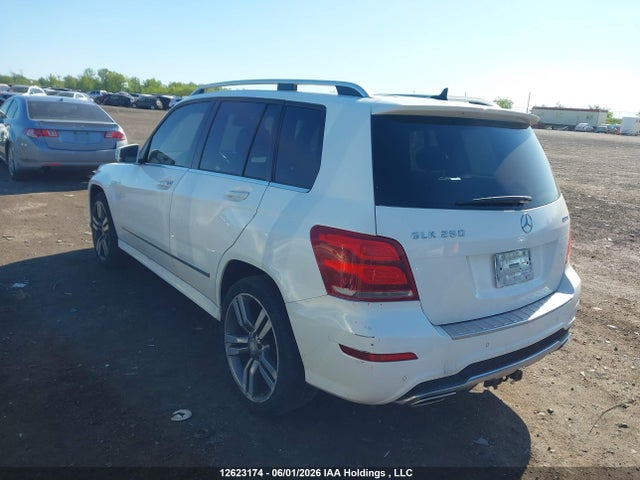 12623174 :رقم المزاد ، WDCGG0EB6FG433482 vin ، 2015 Mercedes-benz Glk 250 Bluetec 4matic مزاد بيع