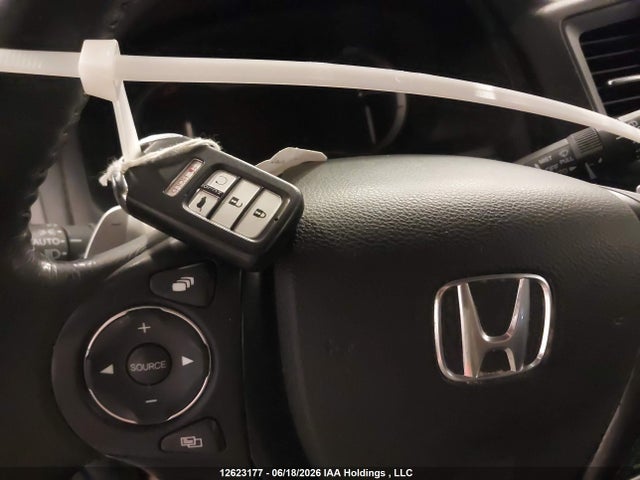 Honda Pilot Touring 2016 5FNYF6H97GB506492 Image 11