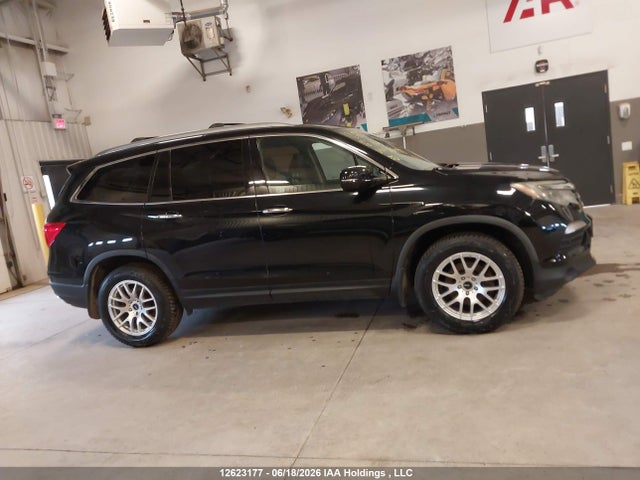 Honda Pilot Touring 2016 5FNYF6H97GB506492 Image 13