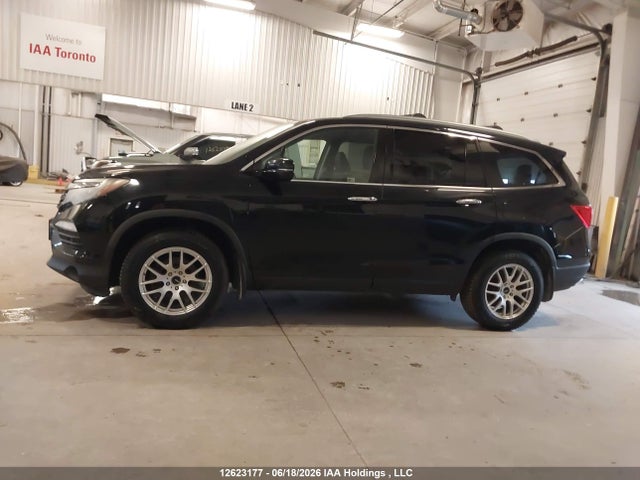 Honda Pilot Touring 2016 5FNYF6H97GB506492 Image 14
