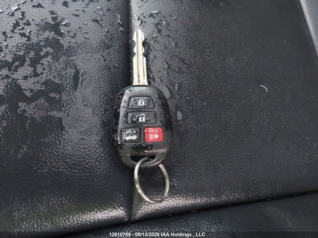 12610759 :رقم المزاد ، 2T1BURHE9EC165415 vin ، 2014 Toyota Corolla Le مزاد بيع