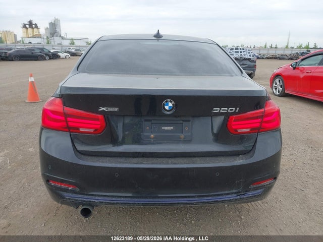 2016 Bmw 320 Xi მანქანა იყიდება აუქციონზე, vin: WBA8A3C50GK690398, აუქციონის ნომერი: 12623189