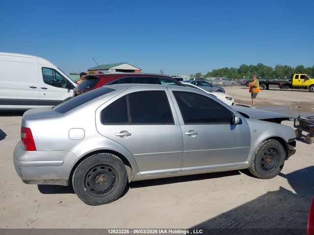2001 Volkswagen Jetta მანქანა იყიდება აუქციონზე, vin: 3VWSP29M01M165368, აუქციონის ნომერი: 12623226