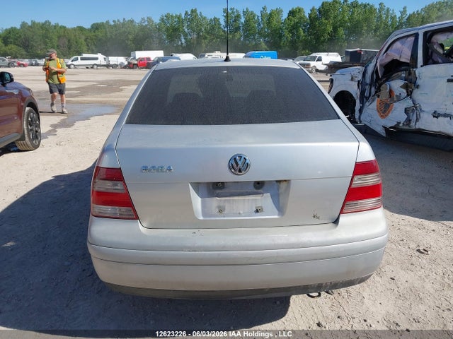 2001 Volkswagen Jetta მანქანა იყიდება აუქციონზე, vin: 3VWSP29M01M165368, აუქციონის ნომერი: 12623226