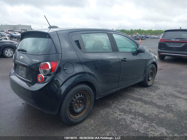 Продажа на аукционе авто 2016 Chevrolet Sonic Ls Auto, vin: 1G1JA6SH4G4180988, номер лота: 12616875