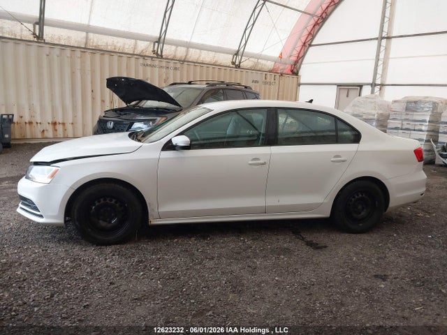 Aukcja sprzedaży 2015 Volkswagen Jetta 2.0l Trendline/2.0l Trendline+, vin: 3VW2K7AJ7FM335889, numer aukcji: 12623232