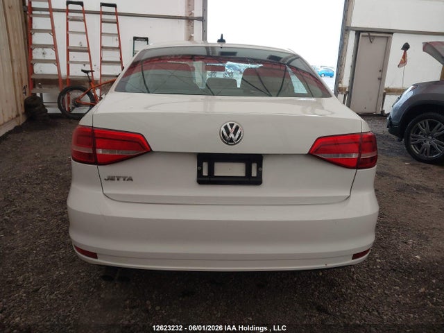 Aukcja sprzedaży 2015 Volkswagen Jetta 2.0l Trendline/2.0l Trendline+, vin: 3VW2K7AJ7FM335889, numer aukcji: 12623232