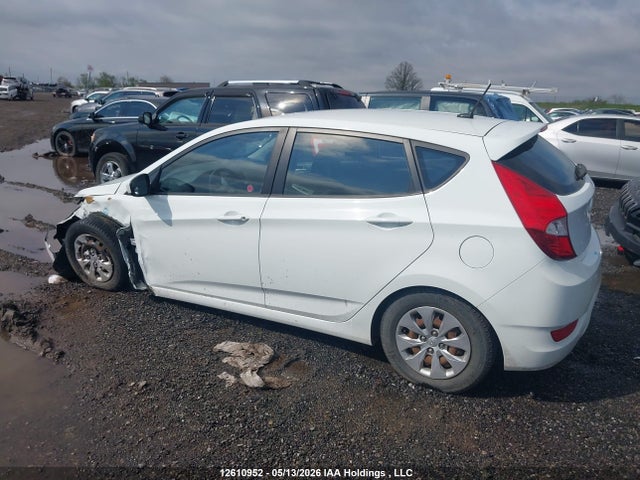 KMHCT5AE6GU251034 Hyundai ACCENT GL