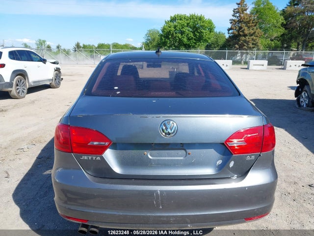 2011 Volkswagen Jetta 2.5l Comfortline/2.5l Sportline მანქანა იყიდება აუქციონზე, vin: 3VWBX7AJ5BM040995, აუქციონის ნომერი: 12623248