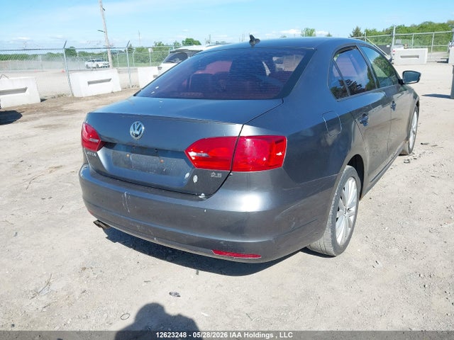 2011 Volkswagen Jetta 2.5l Comfortline/2.5l Sportline მანქანა იყიდება აუქციონზე, vin: 3VWBX7AJ5BM040995, აუქციონის ნომერი: 12623248