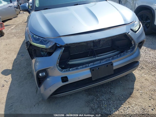 12623258 :رقم المزاد ، 5TDEBRCH8MS022725 vin ، 2021 Toyota Highlander Hybrid Limited مزاد بيع