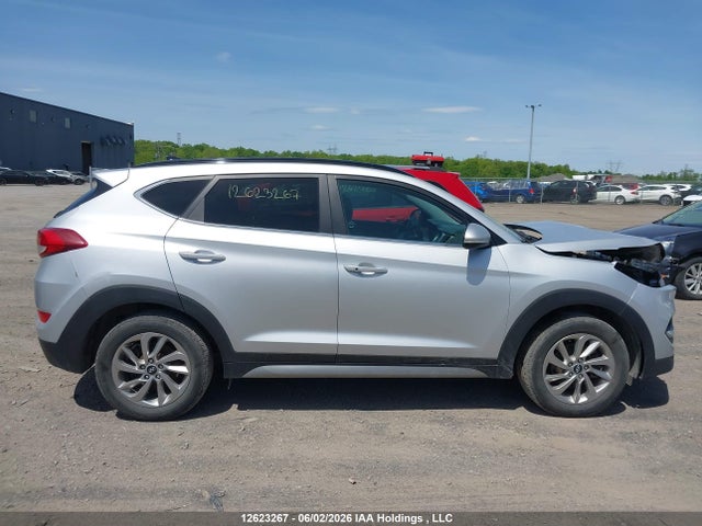 12623267 :رقم المزاد ، KM8J3CA48HU373513 vin ، 2017 Hyundai Tucson Luxury مزاد بيع