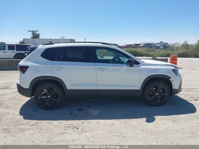 3VV2C7B24SM042745 Volkswagen Taos Se Black