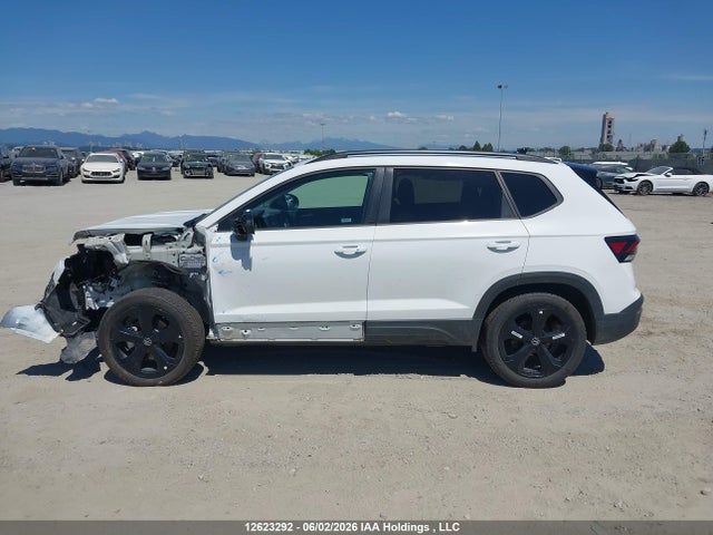 3VV2C7B24SM042745 Volkswagen Taos Se Black
