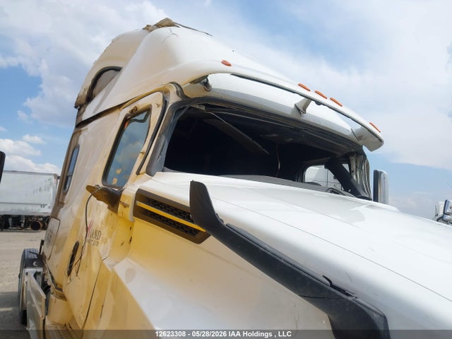 12623308 :رقم المزاد ، 1FUJHHDR5PLUG8114 vin ، 2023 Freightliner New Cascadia 126 مزاد بيع