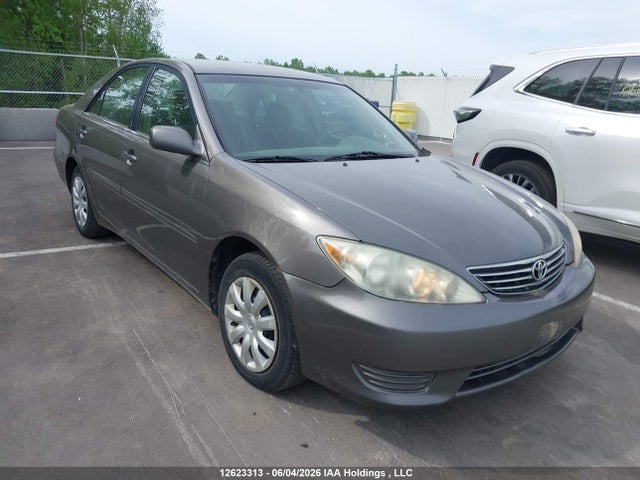 12623313 :رقم المزاد ، 4T1BE32K05U524495 vin ، 2005 Toyota Camry Le/xle/se مزاد بيع
