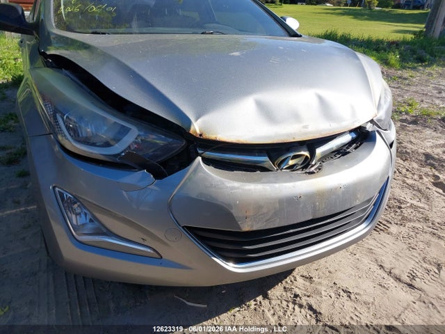 KMHDH4AH6FU285581 Hyundai Elantra