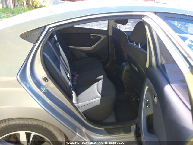 KMHDH4AH6FU285581 Hyundai Elantra