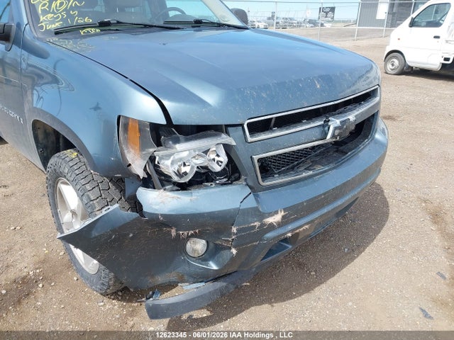 12623345 :رقم المزاد ، 1GNFK16Y98R206486 vin ، 2008 Chevrolet Suburban K1500 Ls مزاد بيع