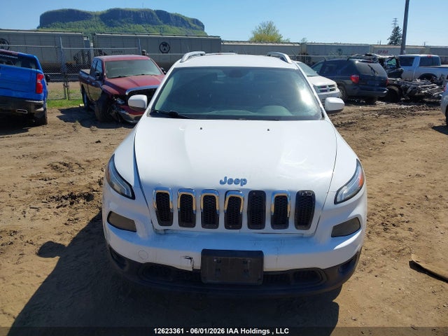 Продажа на аукционе авто 2015 Jeep Cherokee Latitude, vin: 1C4PJLCS8FW525372, номер лота: 12623361